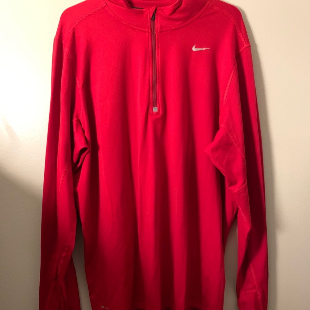 NEVER WORN NIKE HALF ZIP SHIRT